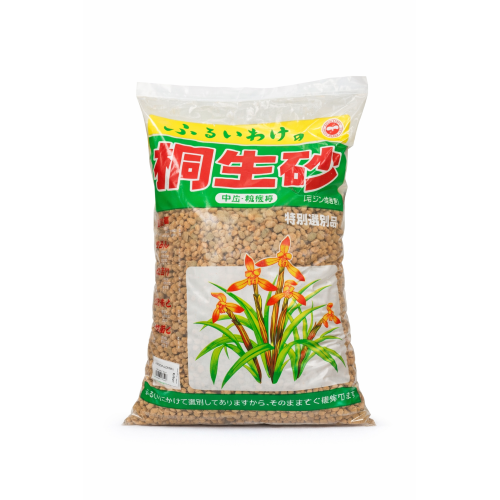 Kiryuzuna Hard Quality Substrato per Bonsai di Conifere GRANO FINE 2/5 mm. 17 LT